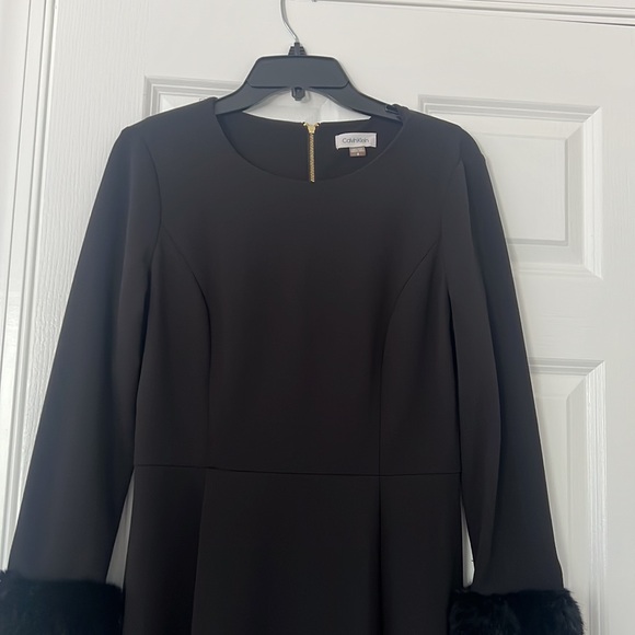 Black dress - Picture 2 of 7